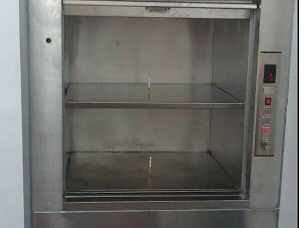 餐用电梯